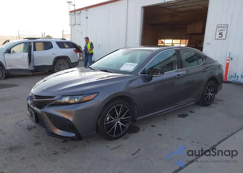 2022 Toyota Camry Se z USA, uszkodzony, nr VIN 4T1G11AK9NU697083